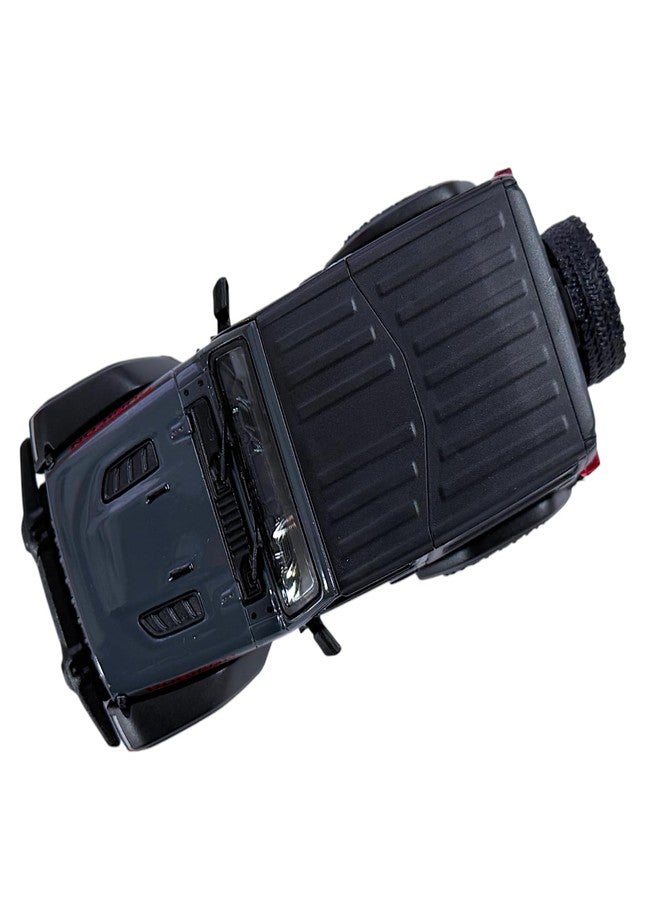 ماياترا سيارة جيب رانجلر من ماياترا كينز مارت، نموذج سيارة دفع رباعي مصبوب من المعدن بمقياس 1:34 - سيارة لعبة متينة للطرق الوعرة قابلة للتحصيل لهواة الجمع والأطفال والعرض (رمادي) - Image 4